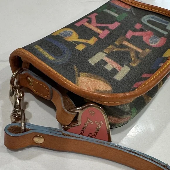 Dooney & Bourke Wristlet - Picture 12 of 13